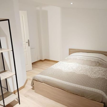 Le Petit Cocon Apartment Pont-l'Eveque  Bagian luar foto