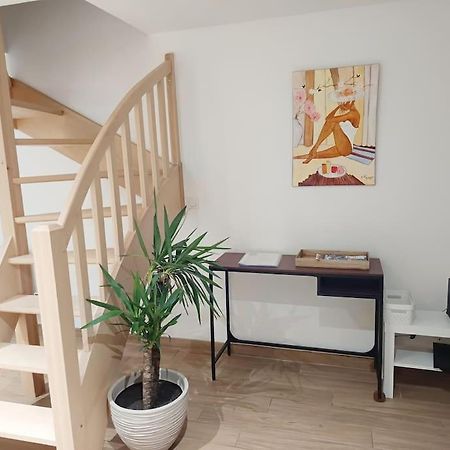 Le Petit Cocon Apartment Pont-l'Eveque  Bagian luar foto