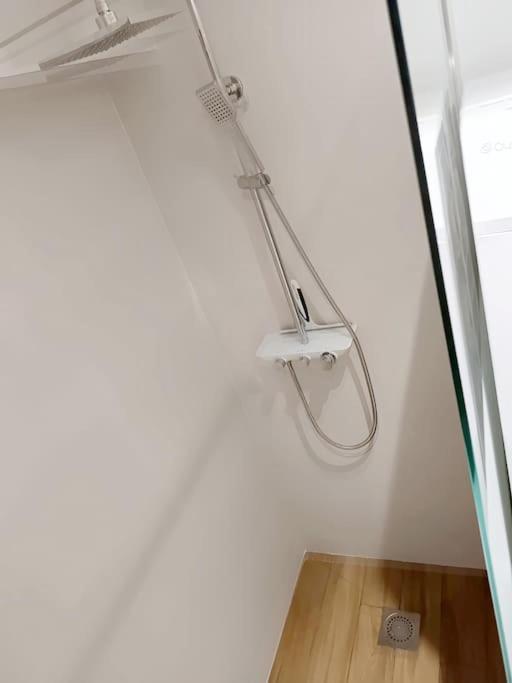 Le Petit Cocon Apartment Pont-l'Eveque  Bagian luar foto