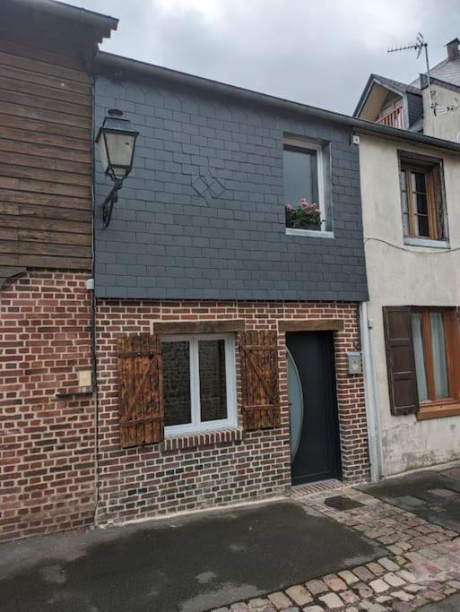Le Petit Cocon Apartment Pont-l'Eveque  Bagian luar foto